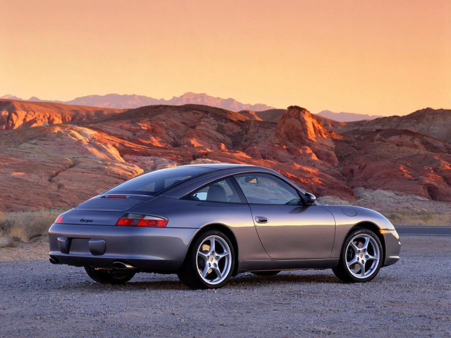  Porsche 911 Targa 2002 года  (US) (фото 9 из 18)